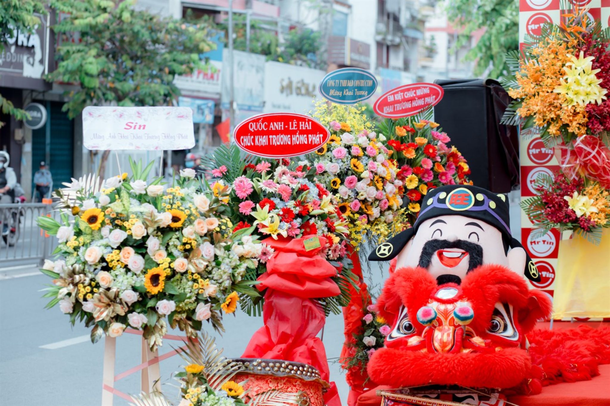 Có nên khai trương quán cafe vào tháng 7 âm lịch không?